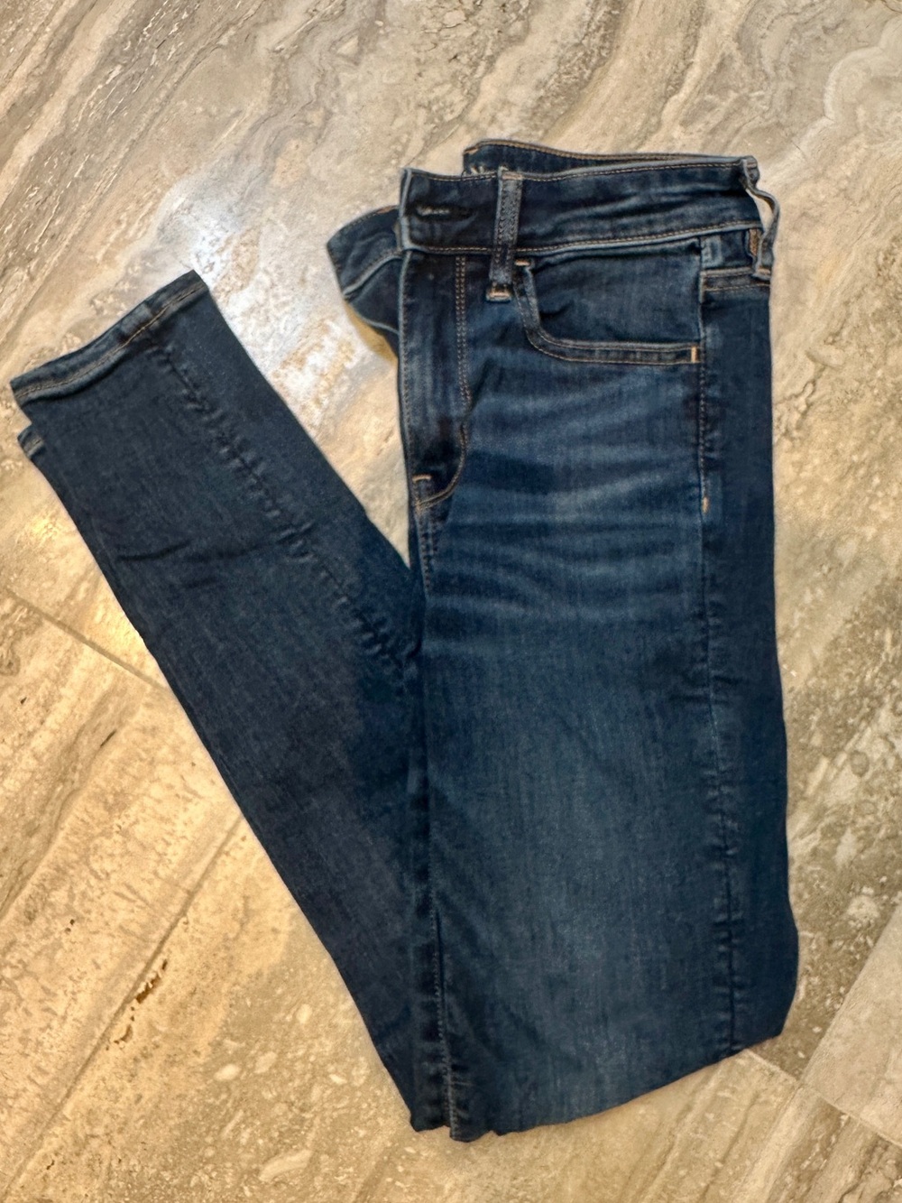 American Eagle Outfitters Women’s Dark Wash Hi-Rise Jeggings
